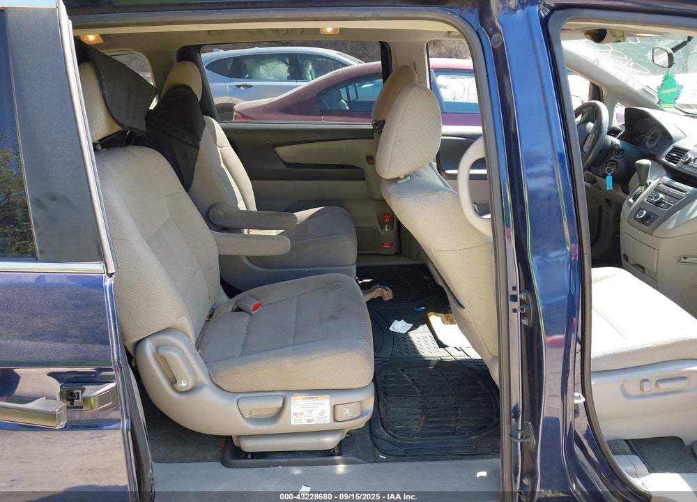 2014 HONDA ODYSSEY LX VIN: 5FNRL5H26EB085453