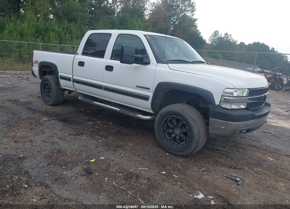 2002 CHEVROLET SILVERADO 2500HD LT VIN: 1GCHK23U52F105561