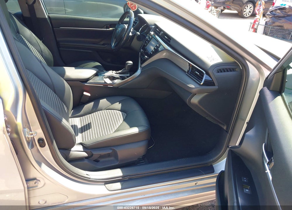 2020 TOYOTA CAMRY SE VIN: 4T1M11AK9LU504074