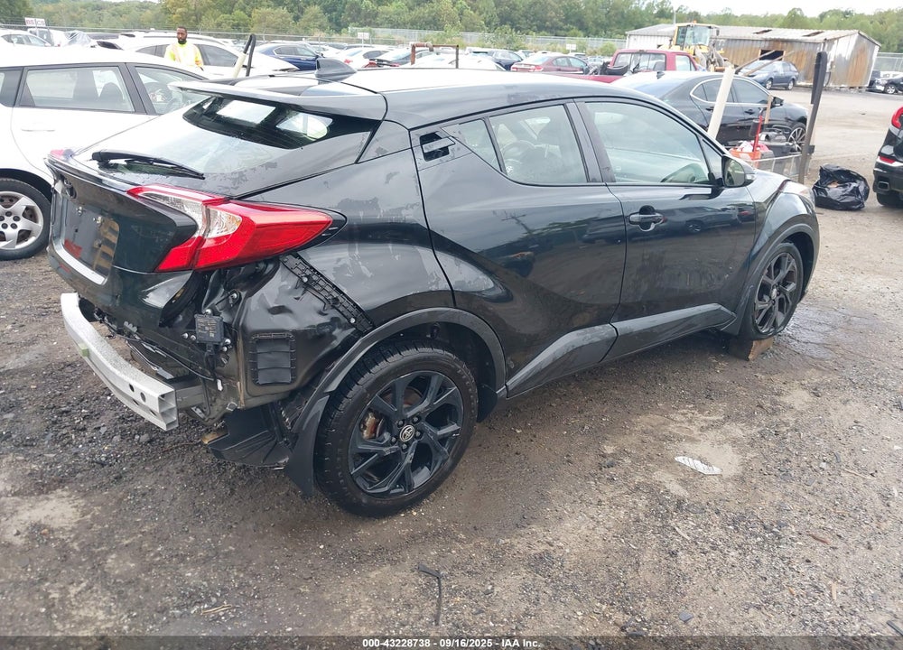 2021 TOYOTA C-HR VIN: JTNKHMBX4M1120883