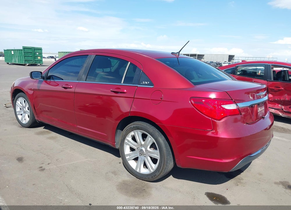 2013 CHRYSLER 200 VIN: 1C3CCBBB2DN505470