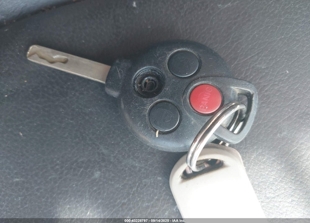 2009 SMART FORTWO VIN: WMEEJ31X69K235201