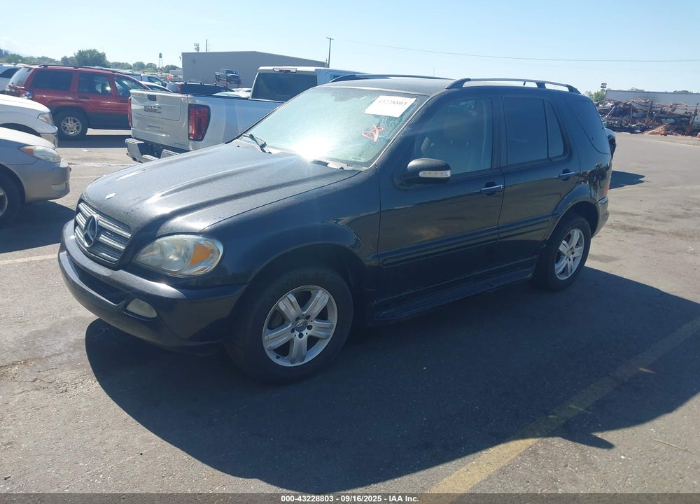 2005 MERCEDES-BENZ ML 500 4MATIC VIN: 4JGAB75E95A538267