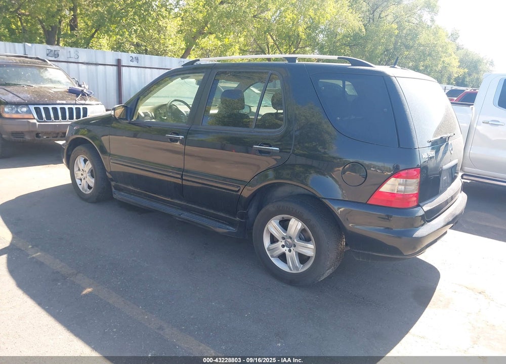 2005 MERCEDES-BENZ ML 500 4MATIC VIN: 4JGAB75E95A538267