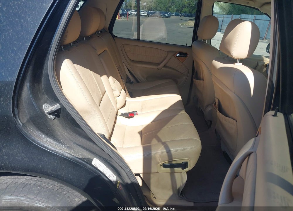 2005 MERCEDES-BENZ ML 500 4MATIC VIN: 4JGAB75E95A538267