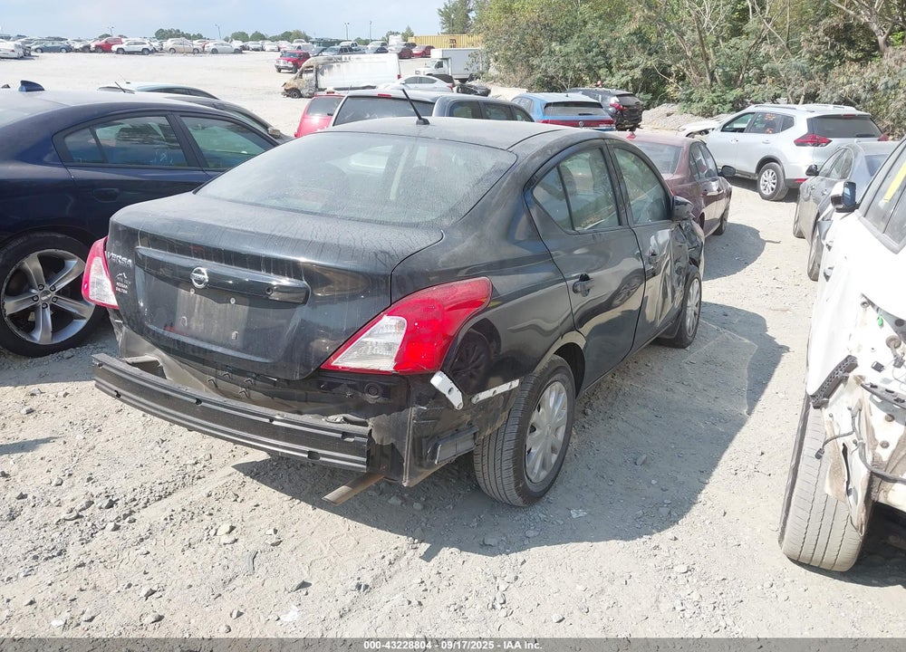 2018 NISSAN VERSA 1.6 S+ VIN: 3N1CN7AP8JL838612