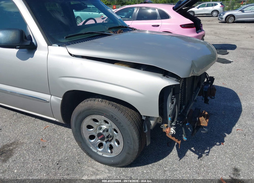 2005 GMC SIERRA 1500 SLE VIN: 2GTEC19T551279747