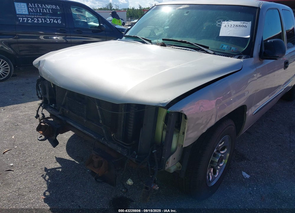 2005 GMC SIERRA 1500 SLE VIN: 2GTEC19T551279747