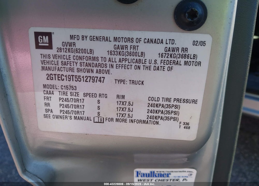2005 GMC SIERRA 1500 SLE VIN: 2GTEC19T551279747