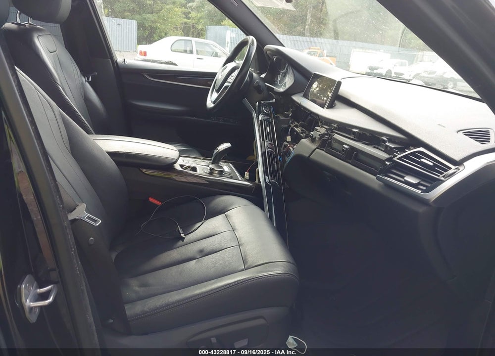 2018 BMW X5 XDRIVE35I VIN: 5UXKR0C59JL076059