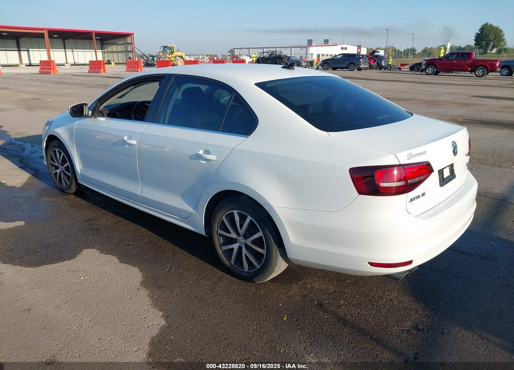2018 VOLKSWAGEN JETTA 1.4T SE/1.4T WOLFSBURG EDITION VIN: 3VWDB7AJ8JM261707