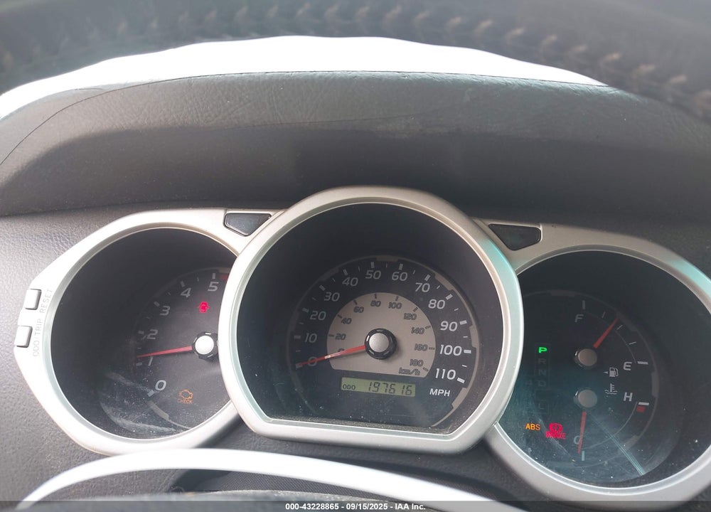 2003 TOYOTA 4RUNNER SR5 SPORT V8 VIN: JTEBT14R530021229