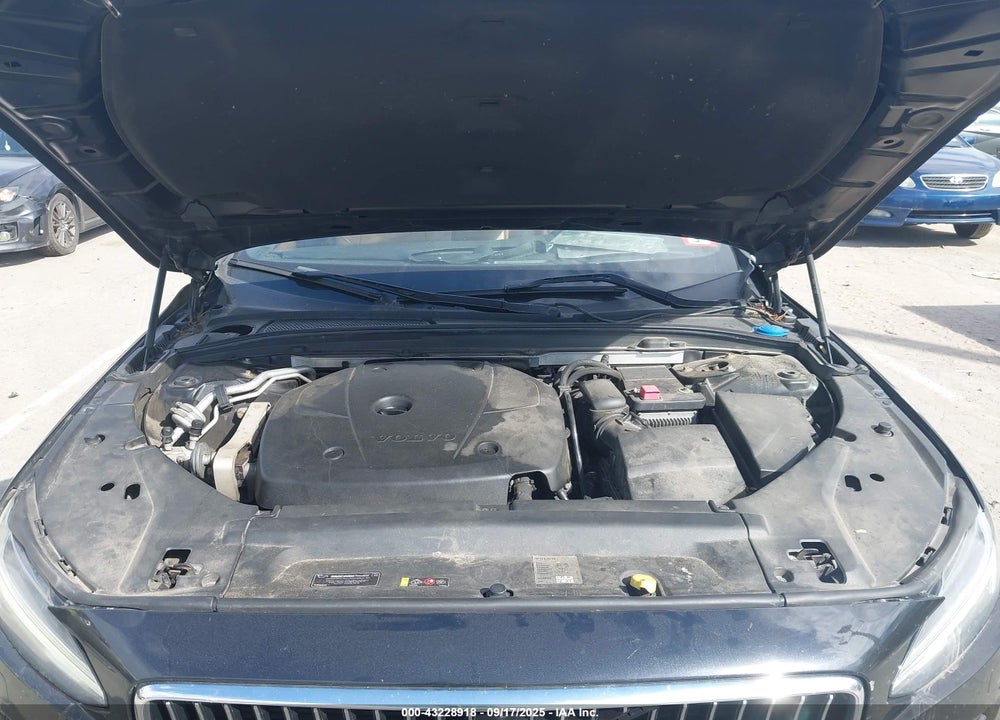 2017 VOLVO S90 VIN: YV1A22ML6H1005914