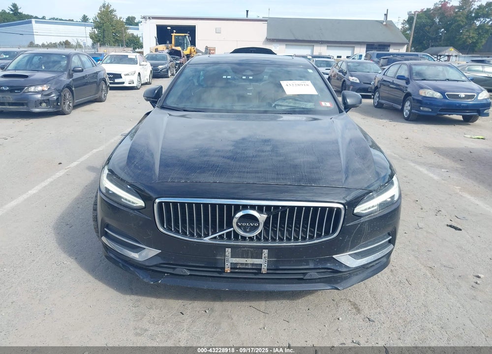 2017 VOLVO S90 VIN: YV1A22ML6H1005914