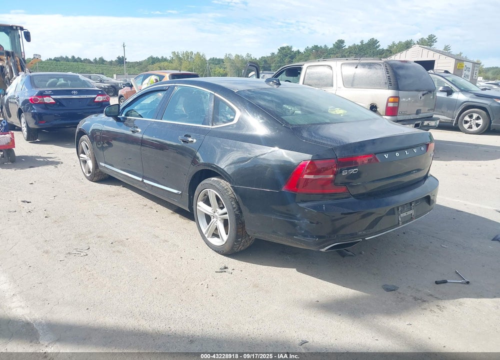 2017 VOLVO S90 VIN: YV1A22ML6H1005914
