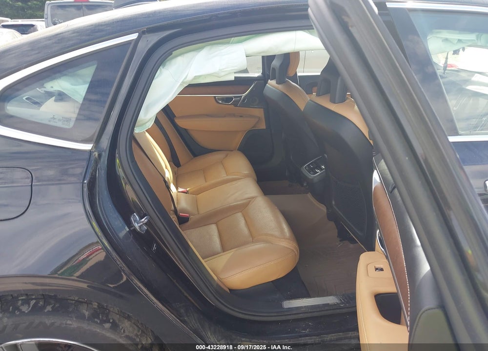 2017 VOLVO S90 VIN: YV1A22ML6H1005914