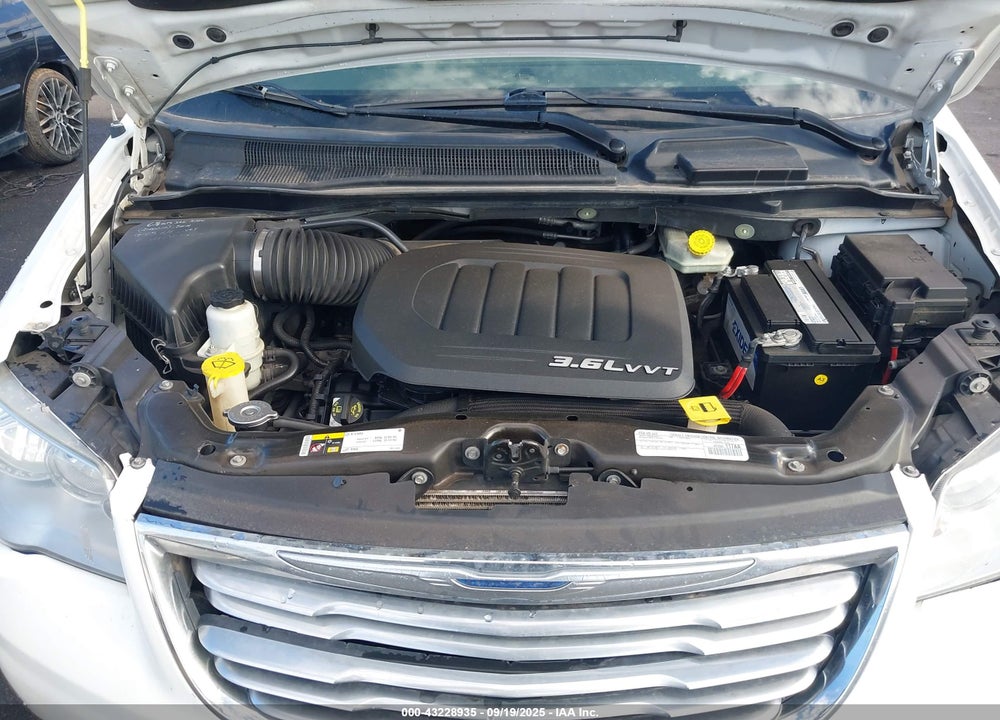 2015 CHRYSLER TOWN & COUNTRY TOURING VIN: 2C4RC1BG8FR730641