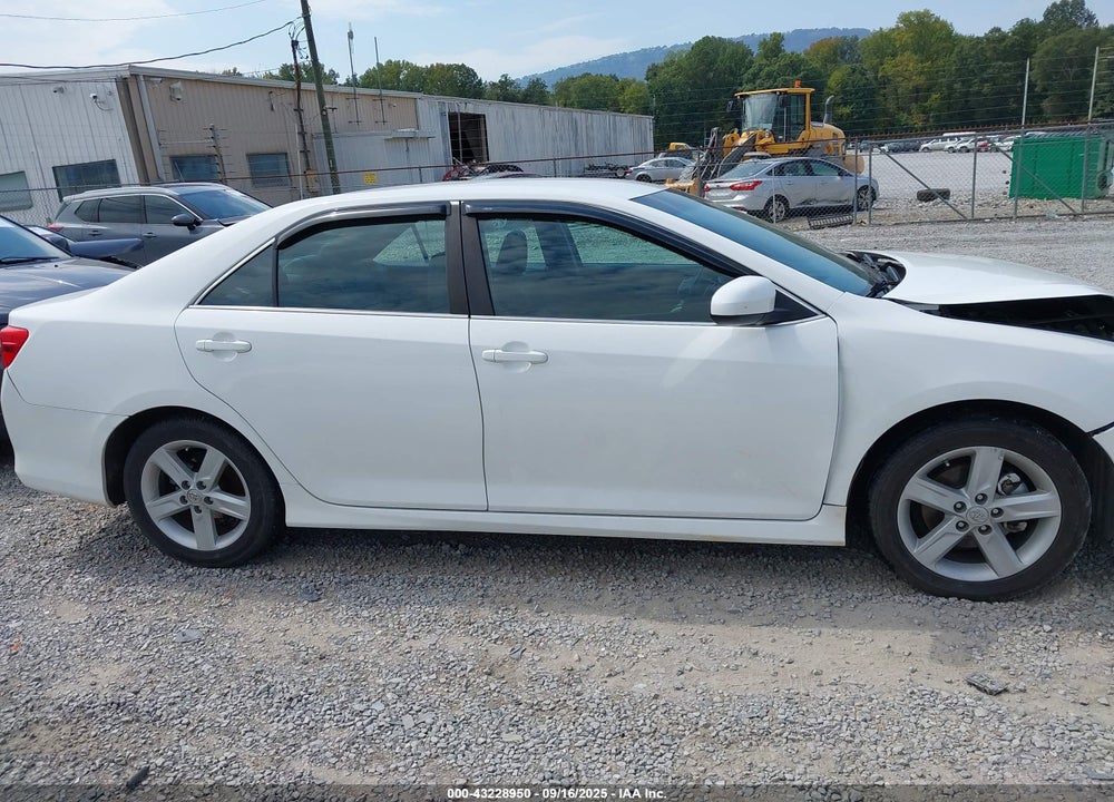 2012 TOYOTA CAMRY SE VIN: 4T1BF1FK0CU556193