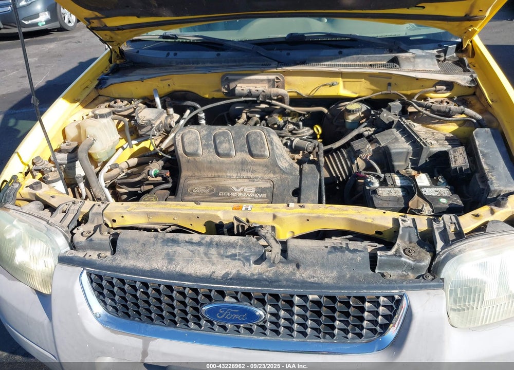 2001 FORD ESCAPE VIN: 1FMYU041X1KF54626
