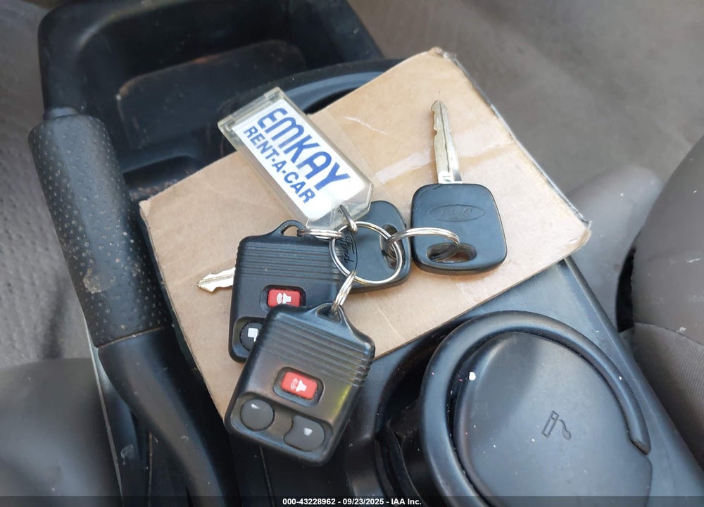2001 FORD ESCAPE VIN: 1FMYU041X1KF54626