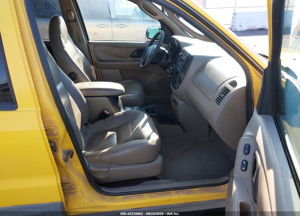 2001 FORD ESCAPE VIN: 1FMYU041X1KF54626