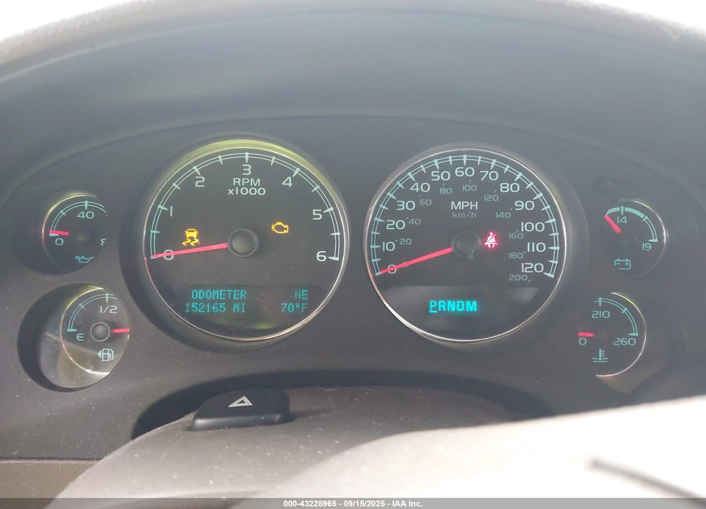 2013 CHEVROLET SUBURBAN 1500 LT VIN: 1GNSKJE78DR155581