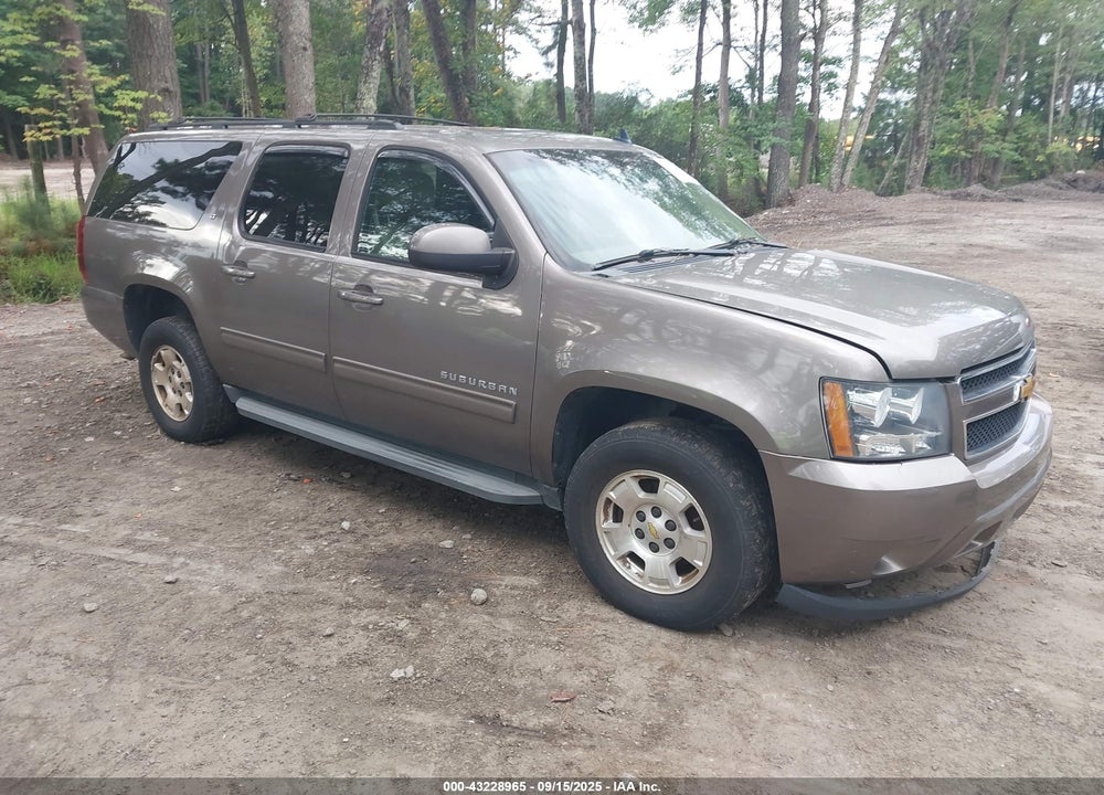 2013 CHEVROLET SUBURBAN 1500 LT VIN: 1GNSKJE78DR155581