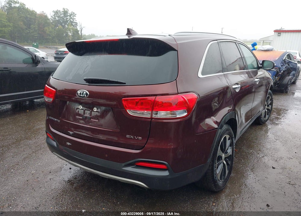 2017 KIA SORENTO VIN: 5XYPHDA58HG282953