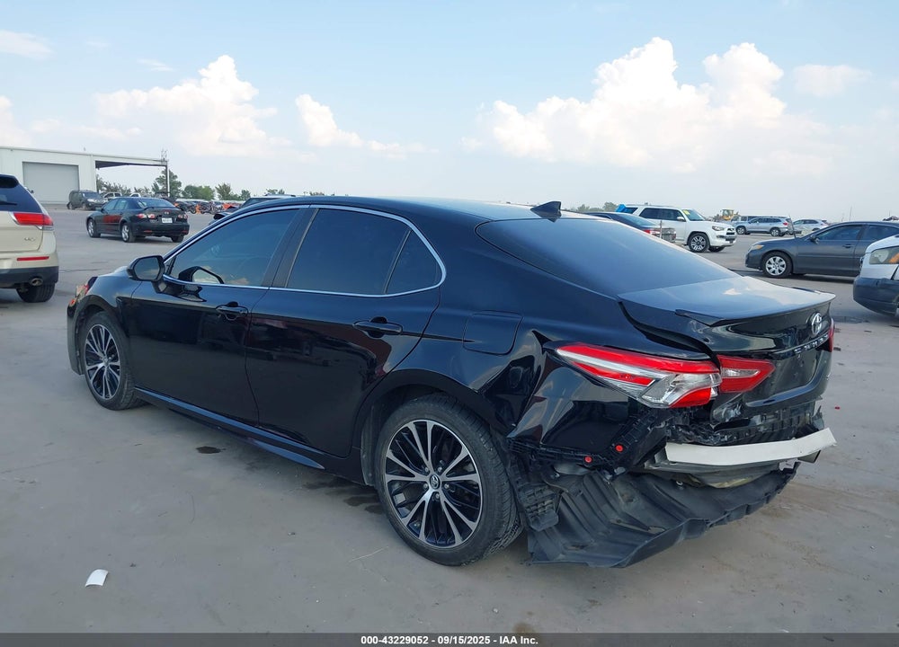 2019 TOYOTA CAMRY VIN: 4T1B11HK6KU237181