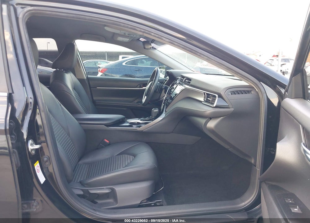 2019 TOYOTA CAMRY VIN: 4T1B11HK6KU237181