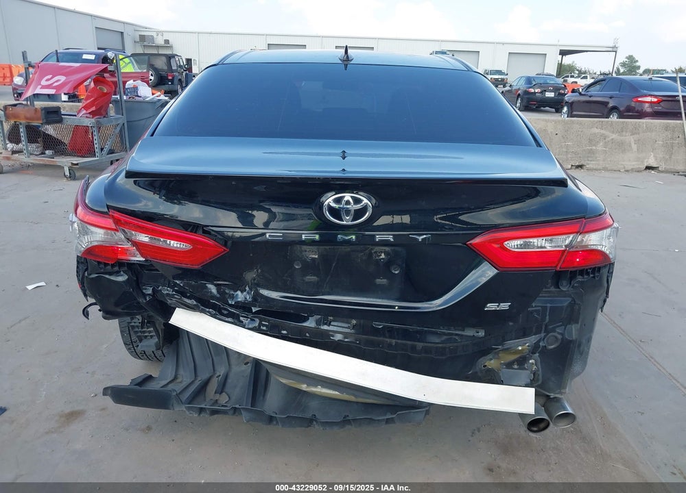 2019 TOYOTA CAMRY VIN: 4T1B11HK6KU237181