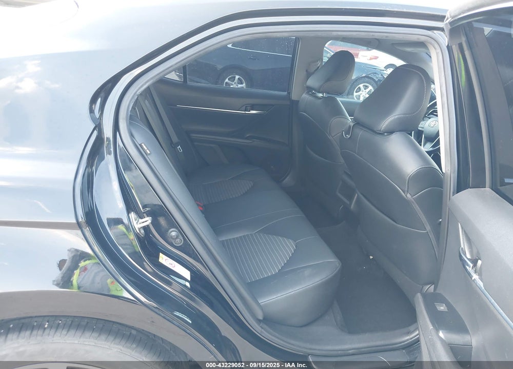 2019 TOYOTA CAMRY VIN: 4T1B11HK6KU237181