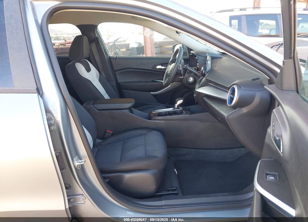 2025 CHEVROLET TRAX VIN: KL77LFEP1SC212189