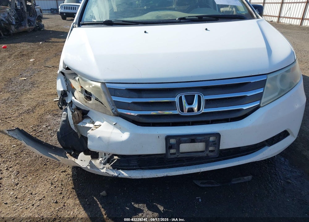 2011 HONDA ODYSSEY EX-L VIN: 5FNRL5H65BB100460
