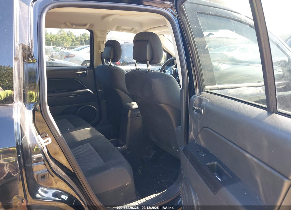 2012 JEEP COMPASS LATITUDE VIN: 1C4NJDEB6CD621096