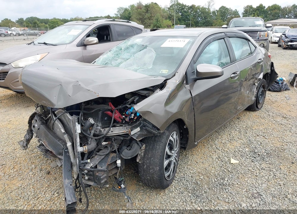2018 TOYOTA COROLLA LE VIN: 2T1BURHE5JC042611