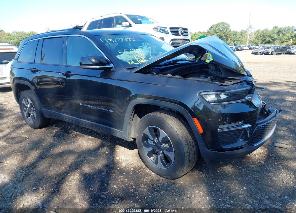 2024 JEEP GRAND CHEROKEE 4XE VIN: 1C4RJYB60R8956954