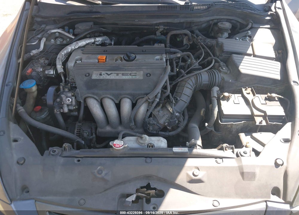 2005 HONDA ACCORD 2.4 LX VIN: 1HGCM56455A102406