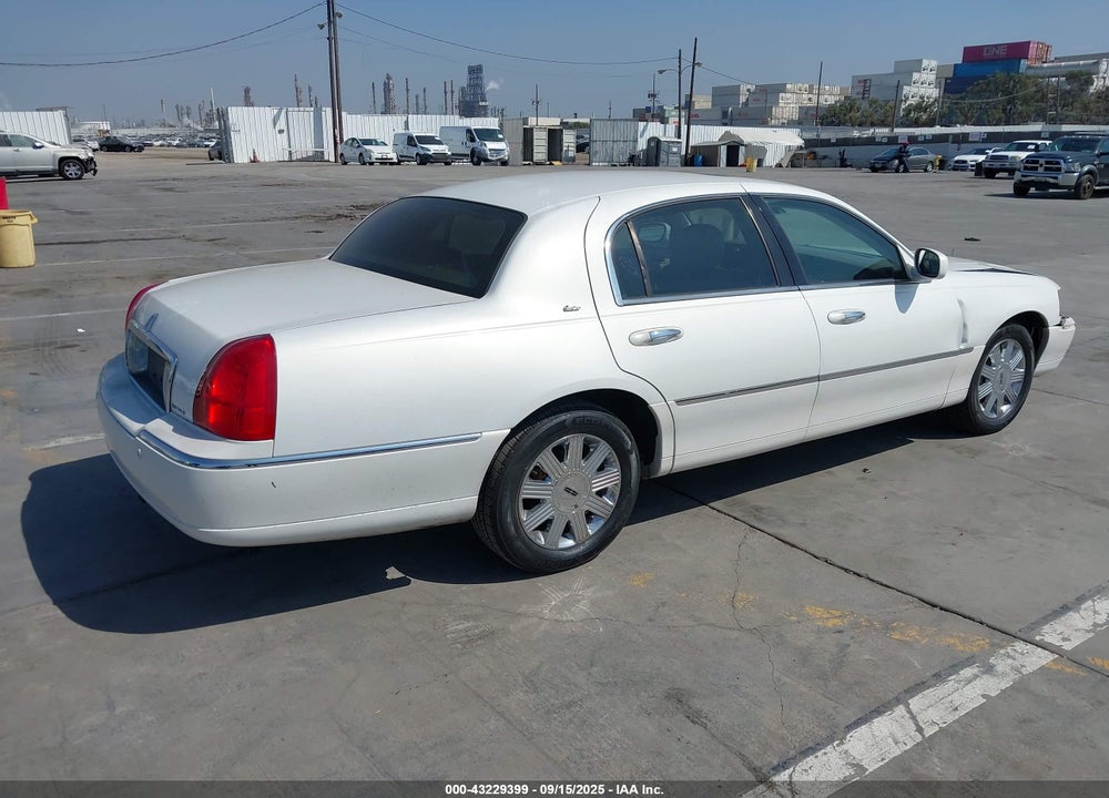 2003 LINCOLN TOWN CAR CARTIER VIN: 1LNHM83W73Y628094