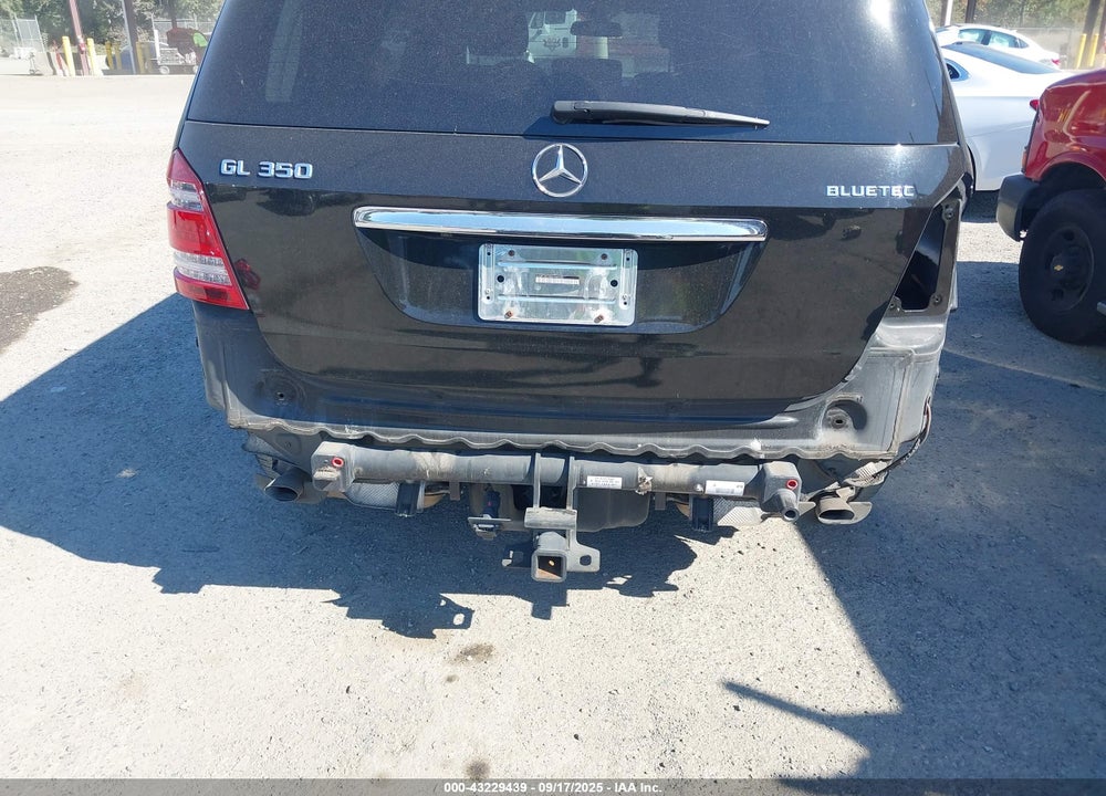 2011 MERCEDES-BENZ GL-CLASS VIN: 4JGBF2FE5BA746930