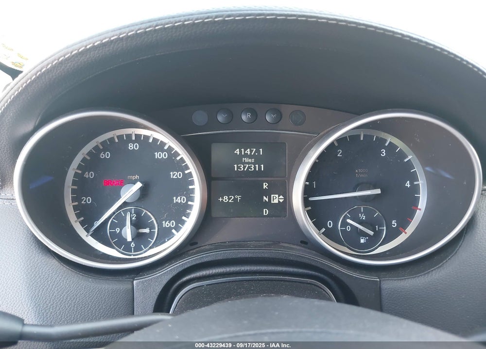2011 MERCEDES-BENZ GL-CLASS VIN: 4JGBF2FE5BA746930