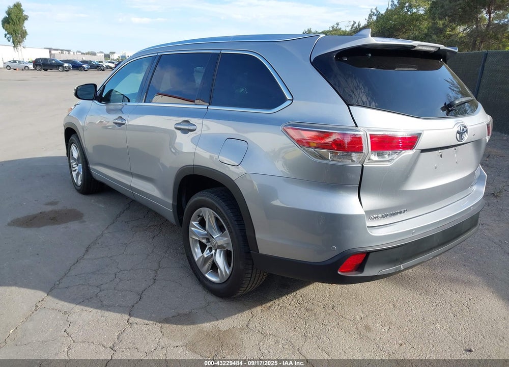 2015 TOYOTA HIGHLANDER VIN: 5TDYKRFH1FS104128