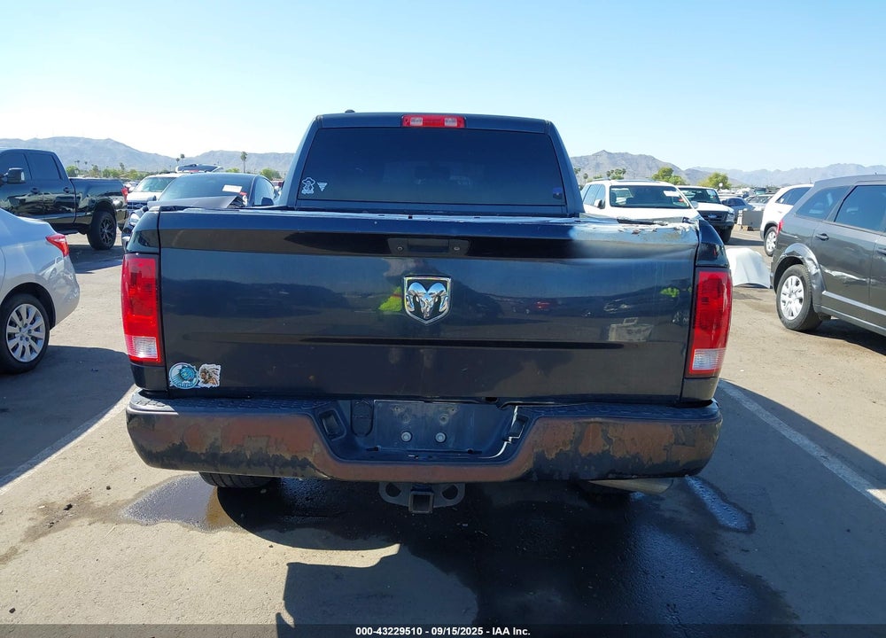 2018 RAM 1500 VIN: 1C6RR6FG1JS274454