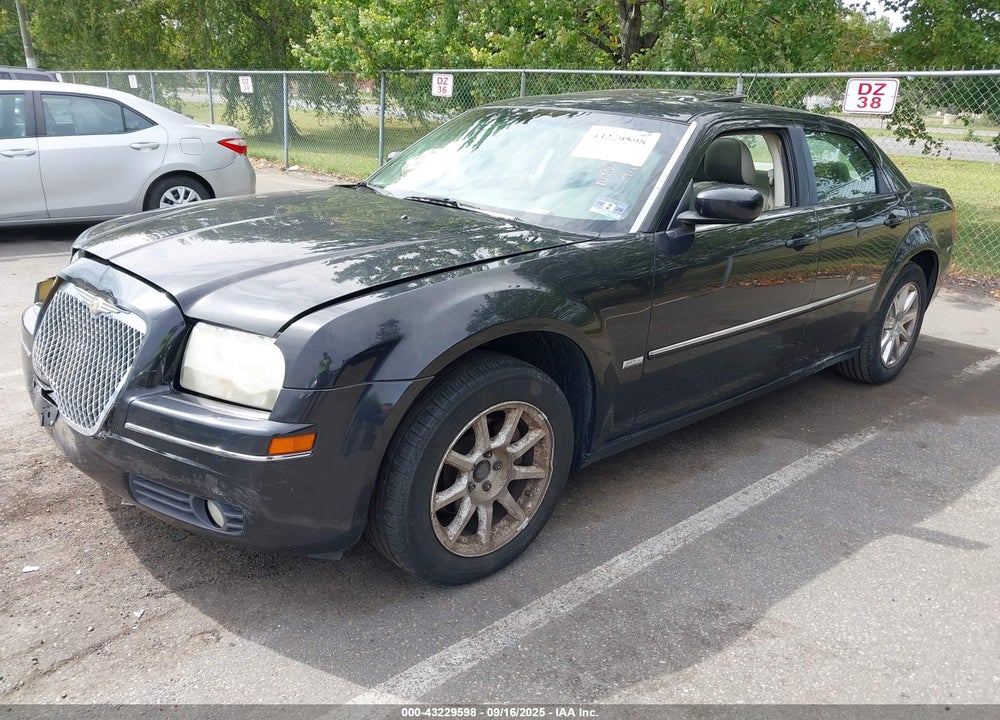 2008 CHRYSLER 300 VIN: 2C3LA53G98H238229