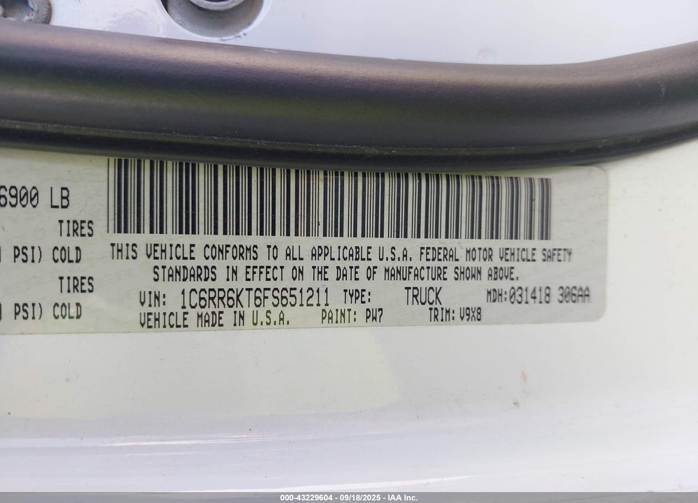 2015 RAM 1500 VIN: 1C6RR6KT6FS651211
