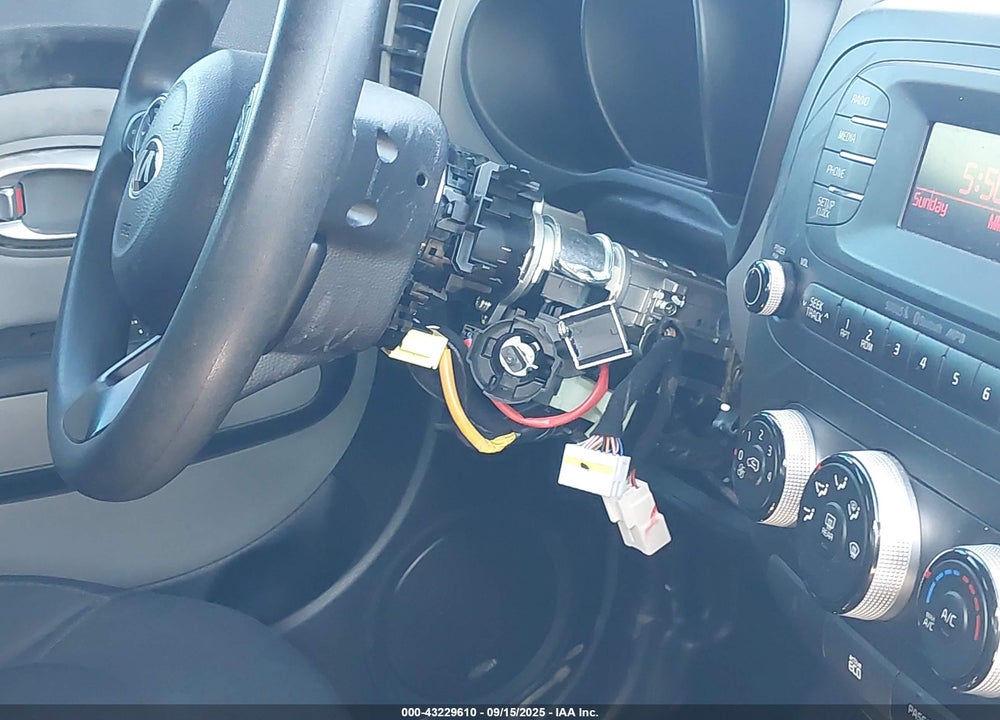 2015 KIA SOUL VIN: KNDJN2A21F7182776