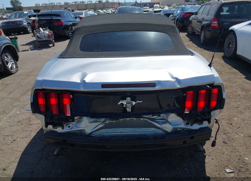 2015 FORD MUSTANG VIN: 1FATP8EM1F5400976