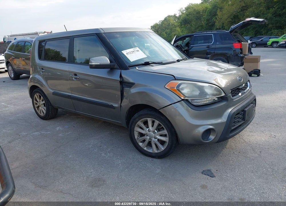 2012 KIA SOUL + VIN: KNDJT2A61C7446874