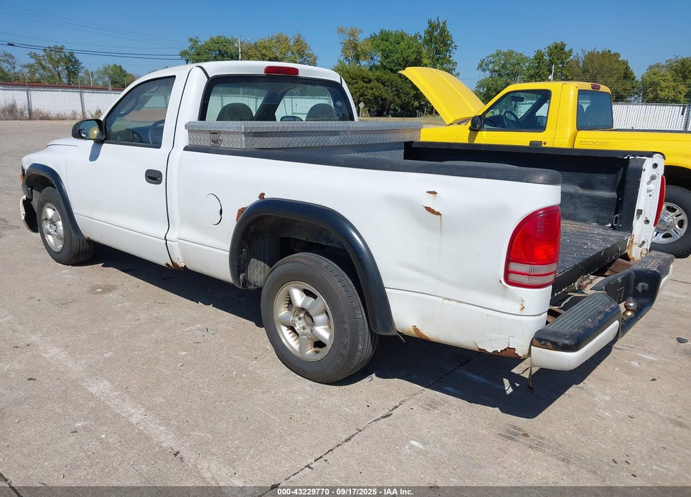2000 DODGE DAKOTA SLT/SPORT VIN: 1B7FL26X2YS523618