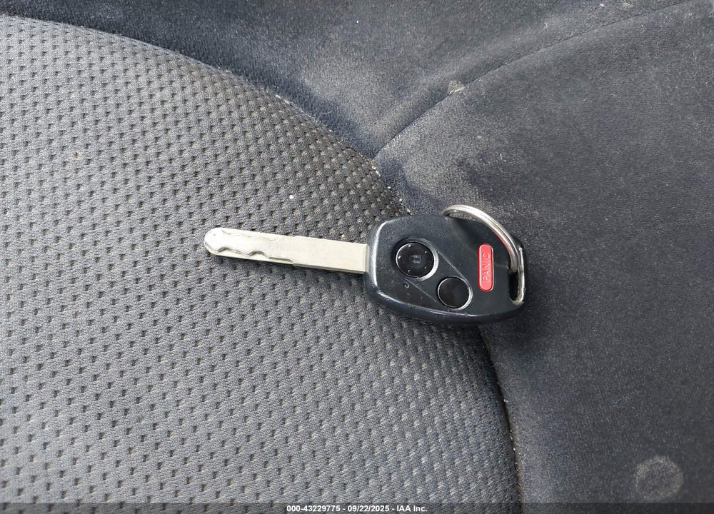 2007 HONDA FIT SPORT VIN: JHMGD38647S011285